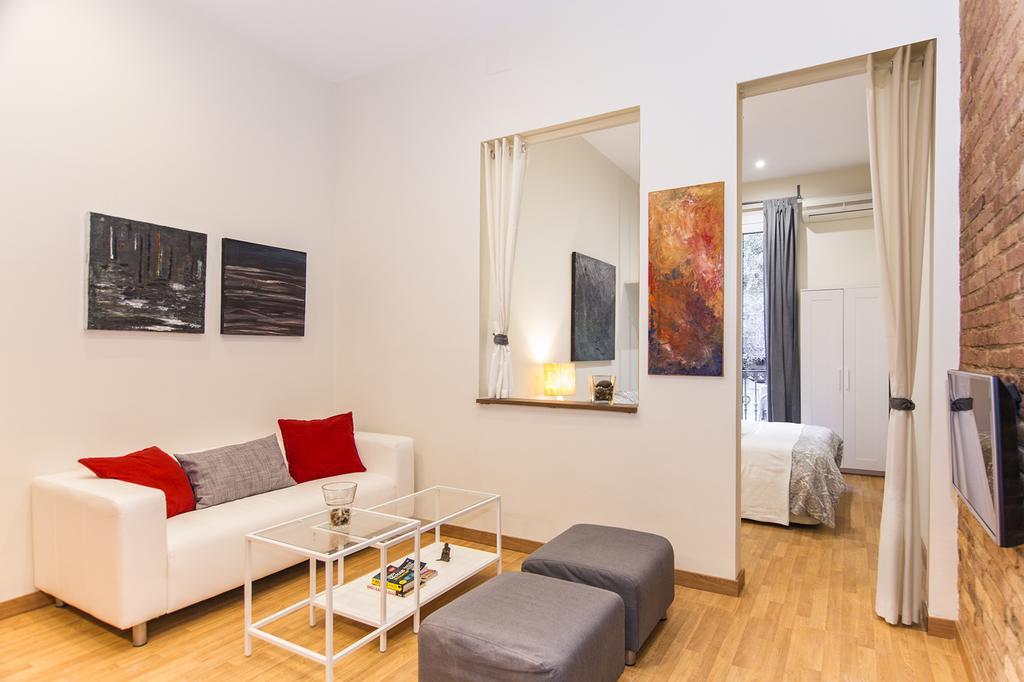 Art House Fira Apartments Barcelona Exterior photo