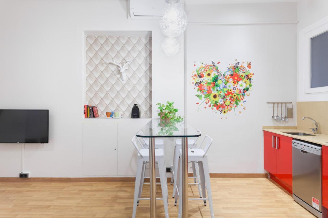 Art House Fira Apartments Barcelona Exterior photo