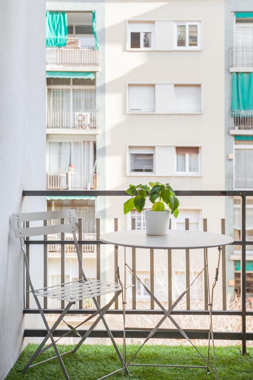Art House Fira Apartments Barcelona Exterior photo