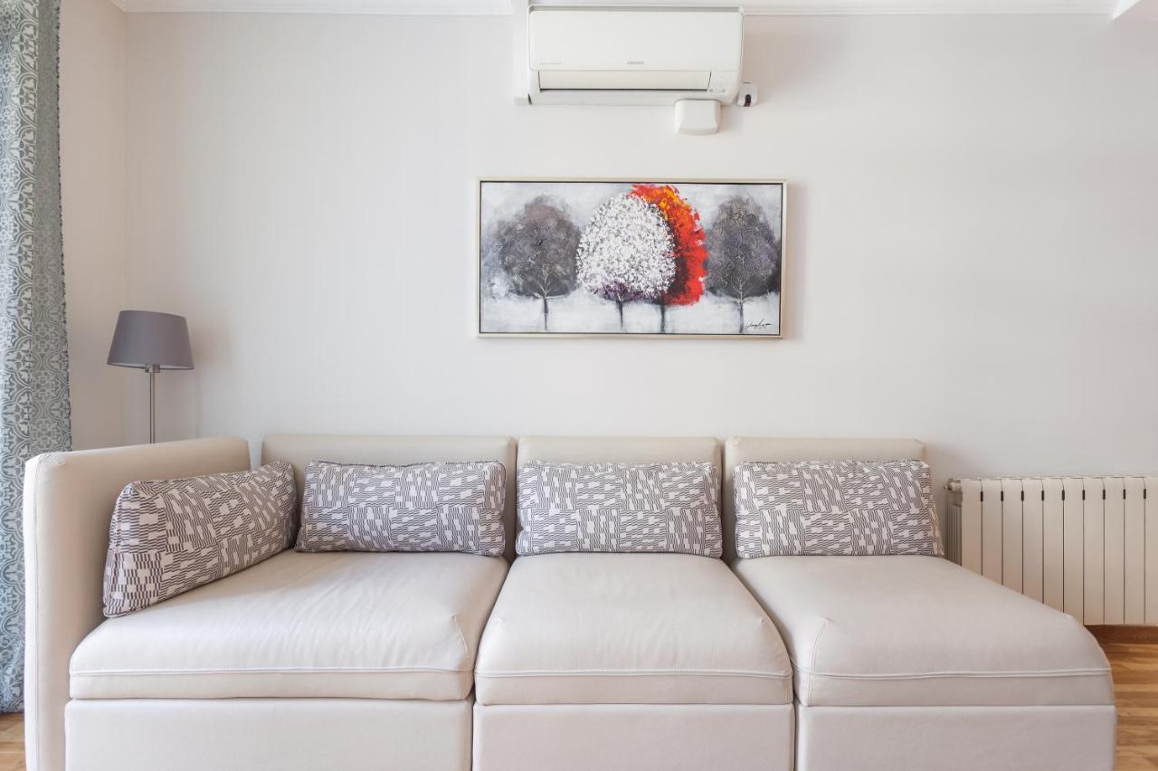 Art House Fira Apartments Barcelona Exterior photo