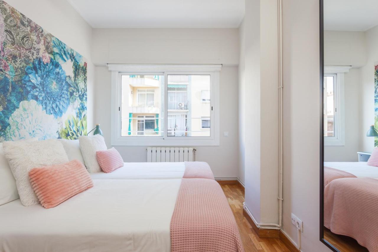 Art House Fira Apartments Barcelona Exterior photo